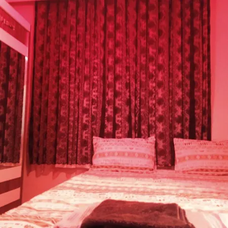 Homestay Kpz Homestay Sleeping Antalya